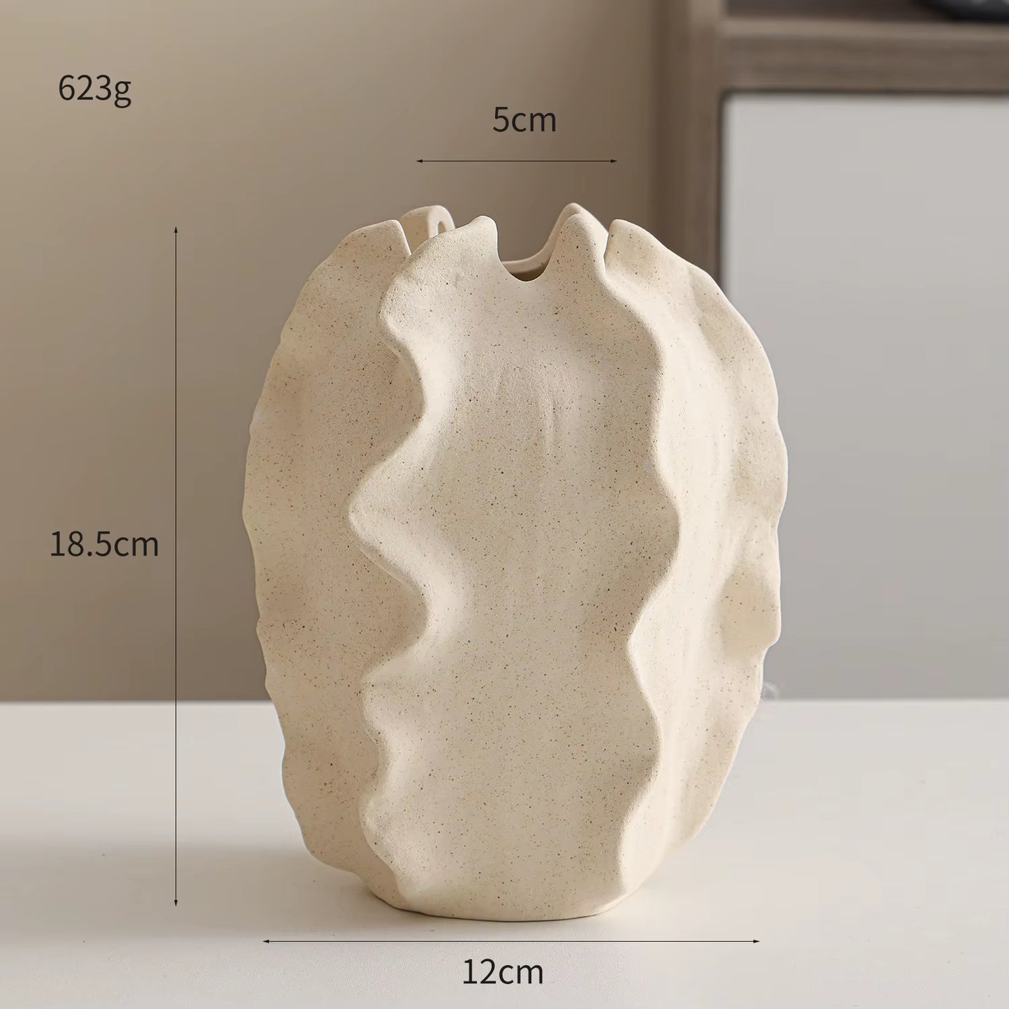 Ceramic Vase with Conch Design White Flower Pot Coral Vase Nordic Art Flower Arrangement Pot Living Room Desktop Decoration