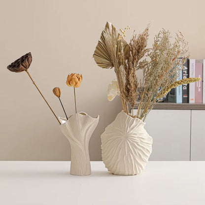 Ceramic Vase with Conch Design White Flower Pot Coral Vase Nordic Art Flower Arrangement Pot Living Room Desktop Decoration