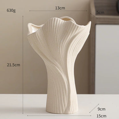 Ceramic Vase with Conch Design White Flower Pot Coral Vase Nordic Art Flower Arrangement Pot Living Room Desktop Decoration